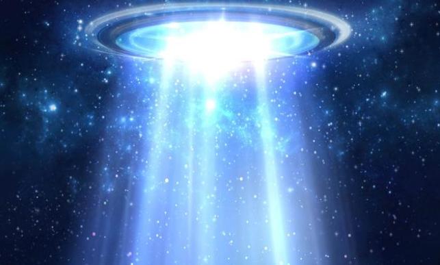 墨西哥一对夫妻自述曾经多次遇到UFO，并且还听到了外星人的交流