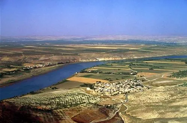 两河流域是哪两河幼发拉底底格里斯河美索不达米亚