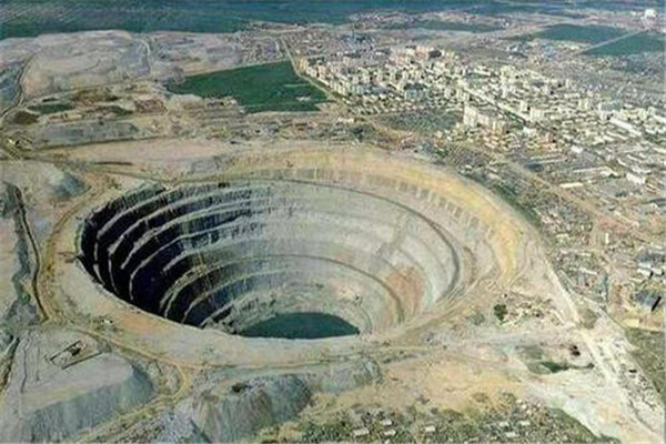世界上最深的深井科拉超深井位于俄罗斯与挪威边境