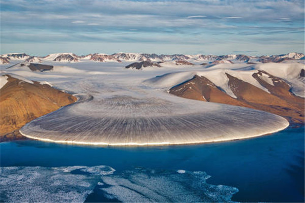 格陵兰岛常年逆温图片