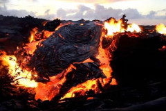 美国最危险的火山：圣海伦斯火山(喷发火山灰导致黑夜)