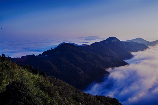 衡山在哪里属于哪个省湖南省衡阳市南岳区五岳之一