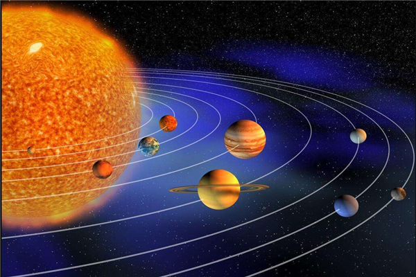 我们平常所看的太阳系的模拟图,通常只是八大行星与太阳为主体,但是