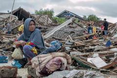 印尼海啸前的诡异征兆：海啸前毫无征兆(火山造成的)